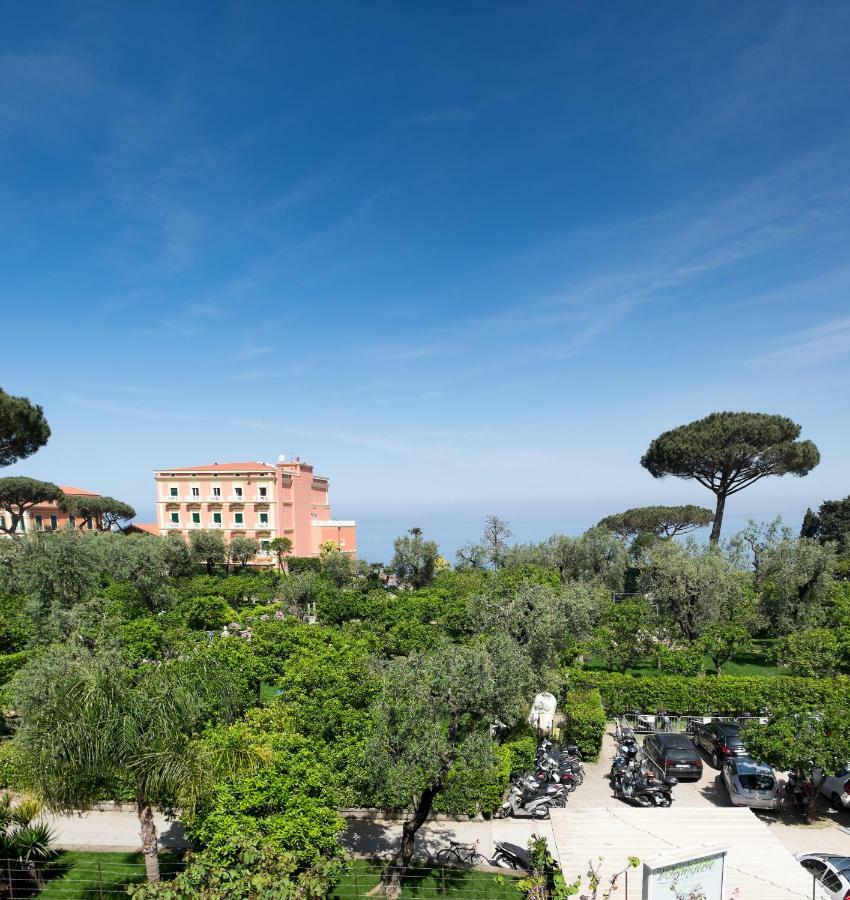 "White Mermaid" - Sorrento Downtown Sea View Apartment Buitenkant foto