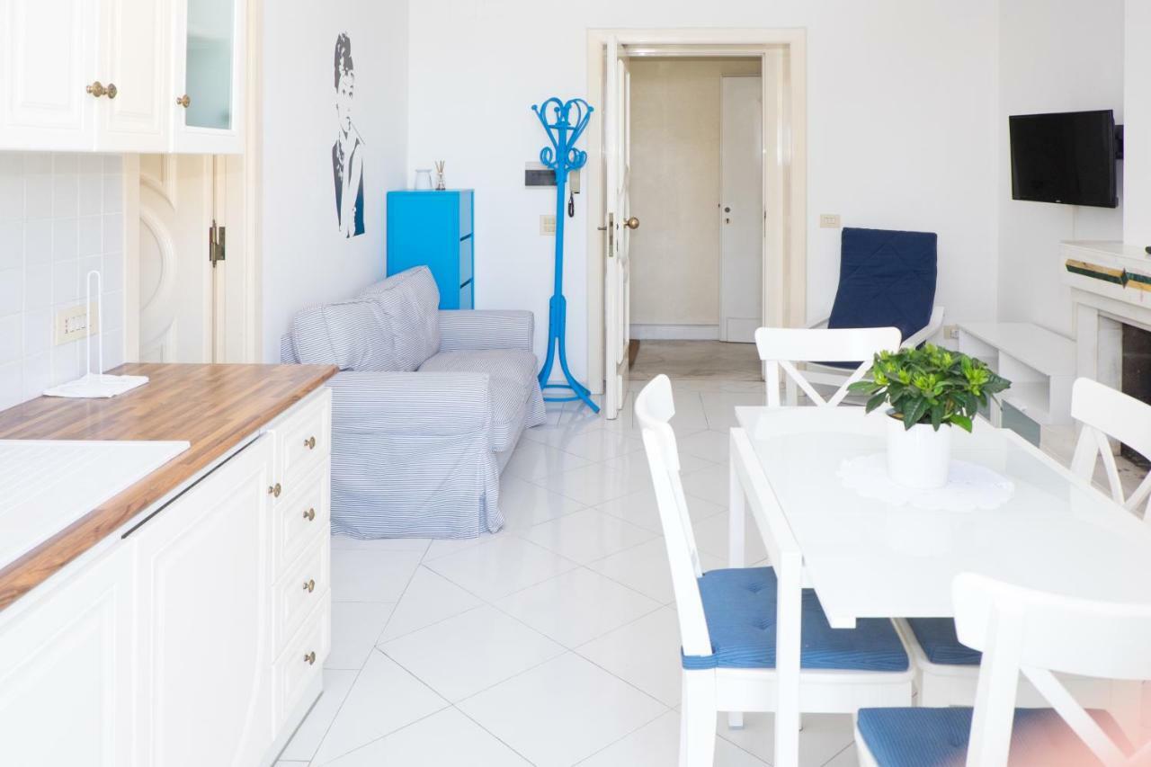 "White Mermaid" - Sorrento Downtown Sea View Apartment Buitenkant foto